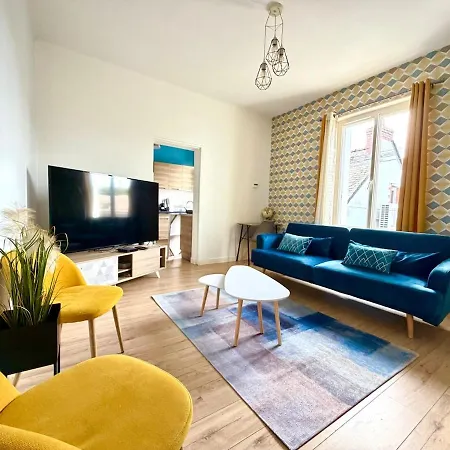 Le Cocon Bleu 4 Lits, 2 Chambres, 2 Sdb, Parking & Kit Enfant Disponible * Trélazé